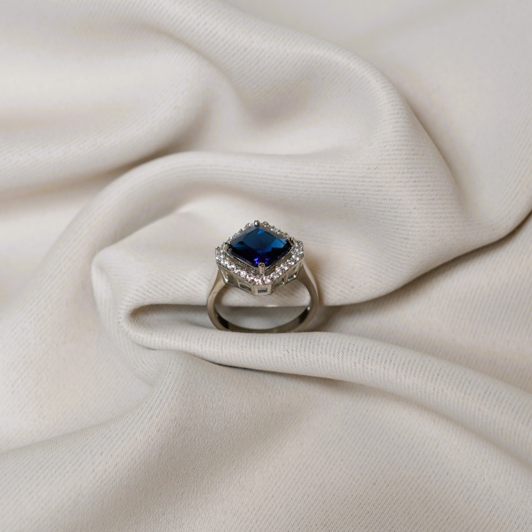 Royal Sapphire Elegance Jewelry Set